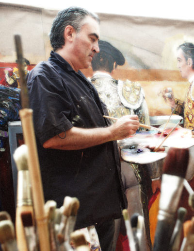 José-Ángel-pintando-en-su-estudio